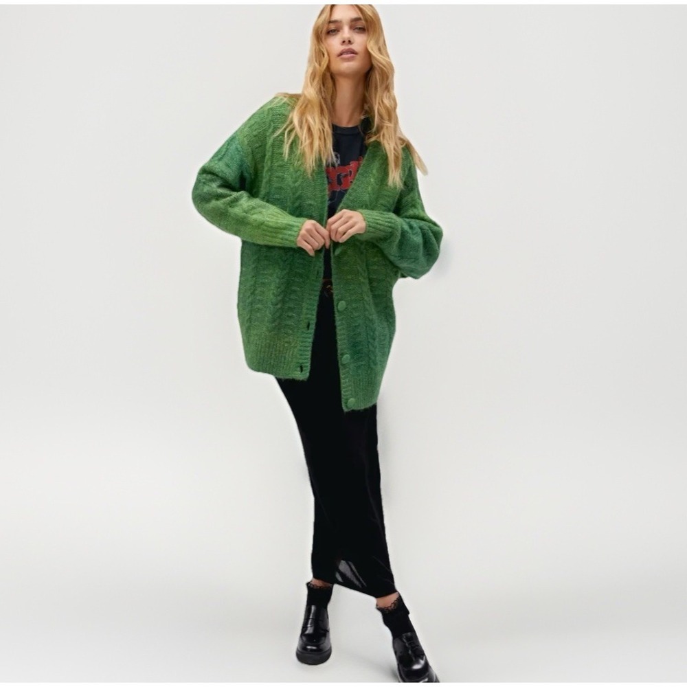 Daydreamer Ombre Cardigan in Green Jade Sz L Cable Knit Fuzzy Wool Blend Grunge